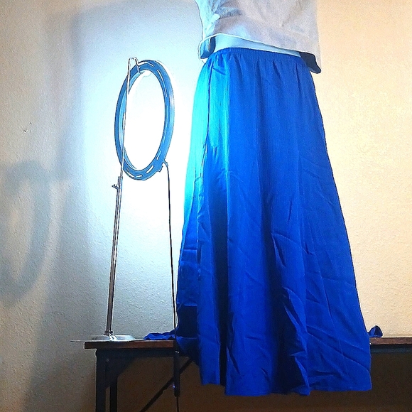 Susan Graver blue 💙 stretch skirt size small medium - Picture 1 of 9